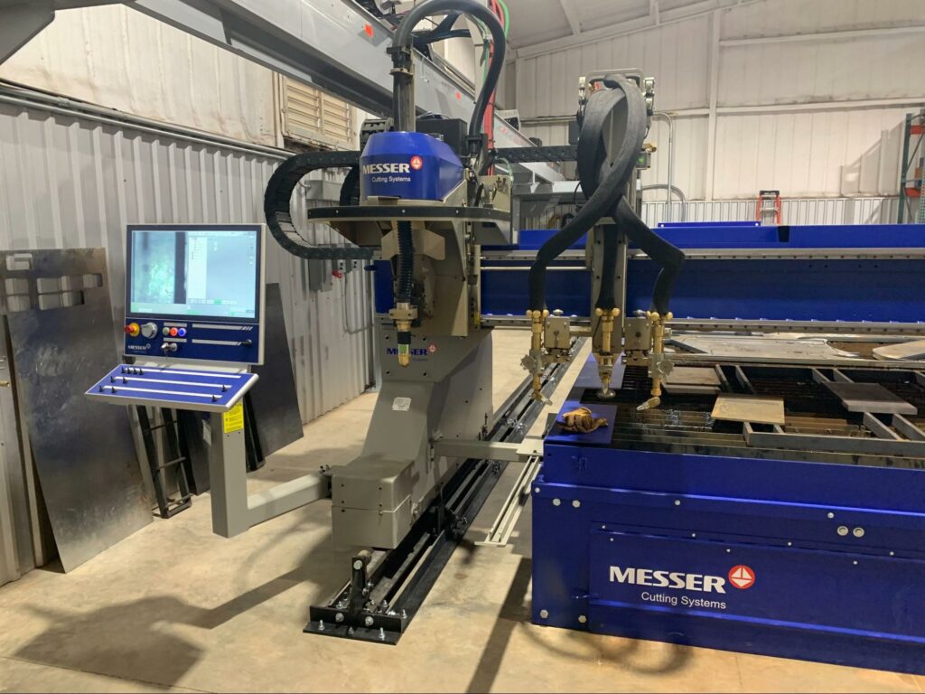 Photo features Deltae Plasma Beveler also includes a Single Position Oxyfuel Bevel Unit with TurboFlame™ bevel adaptors with at 90° cutting nozzle.